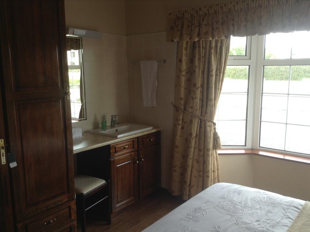 Hillcrest View Bed & Breakfast Kilrush Phòng bức ảnh